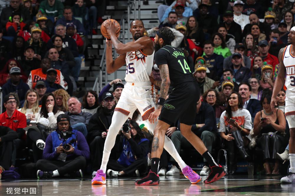 多名流也纷 多名流也纷